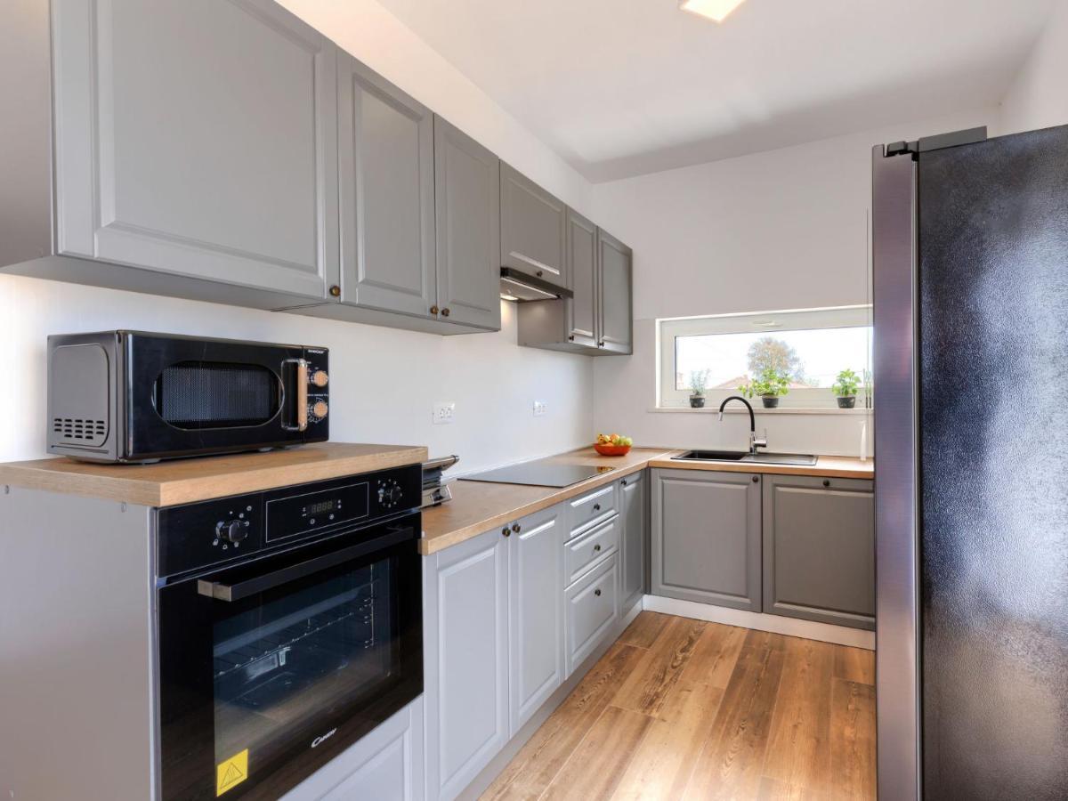 Holiday Home Villa Dora By Interhome プーラ エクステリア 写真