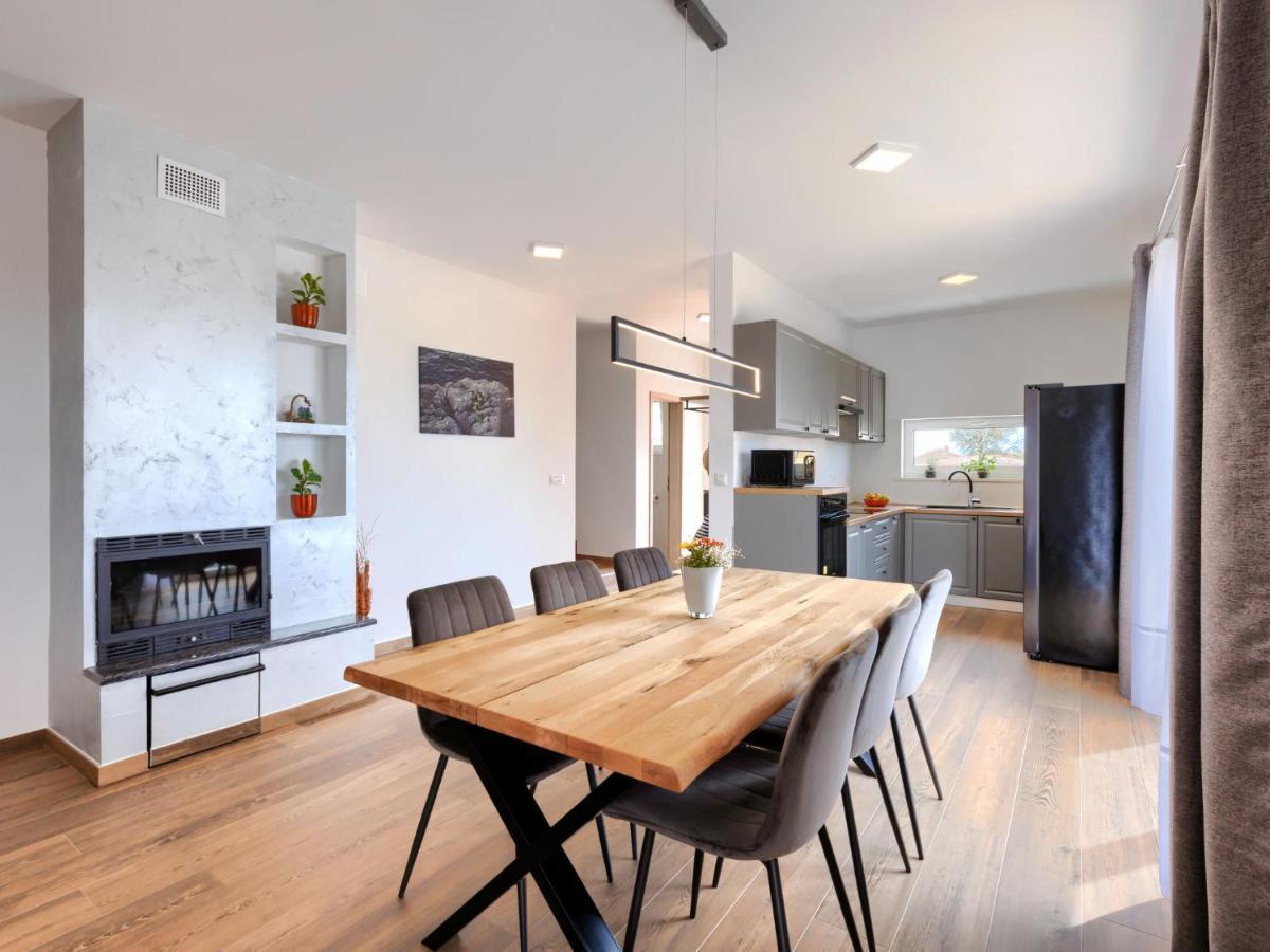 Holiday Home Villa Dora By Interhome プーラ エクステリア 写真
