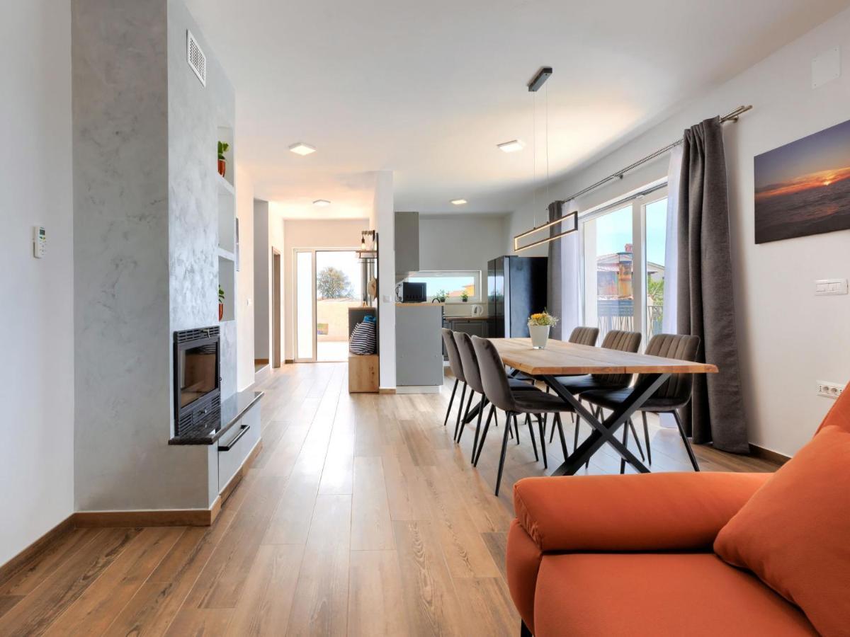 Holiday Home Villa Dora By Interhome プーラ エクステリア 写真