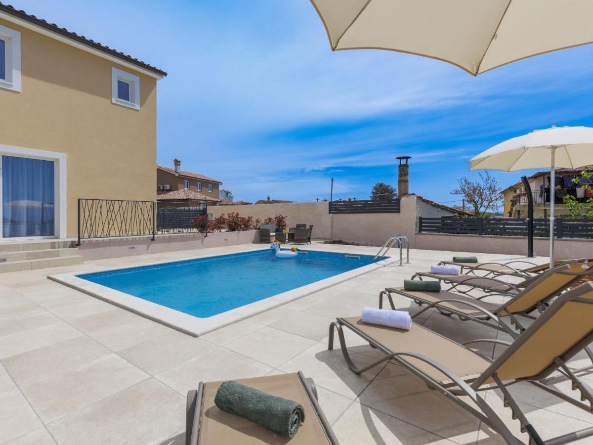Holiday Home Villa Dora By Interhome プーラ エクステリア 写真