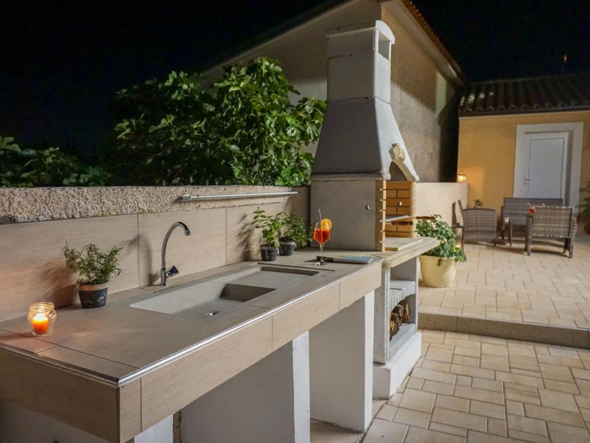 Holiday Home Villa Dora By Interhome プーラ エクステリア 写真